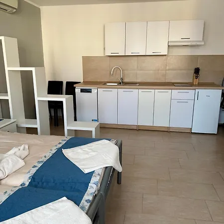 Apartment Miyabi 1 *